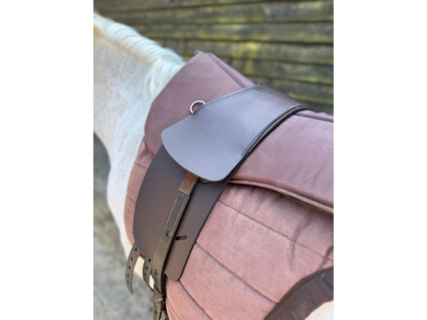 Synthetic (Vegan) Total Contact Saddle