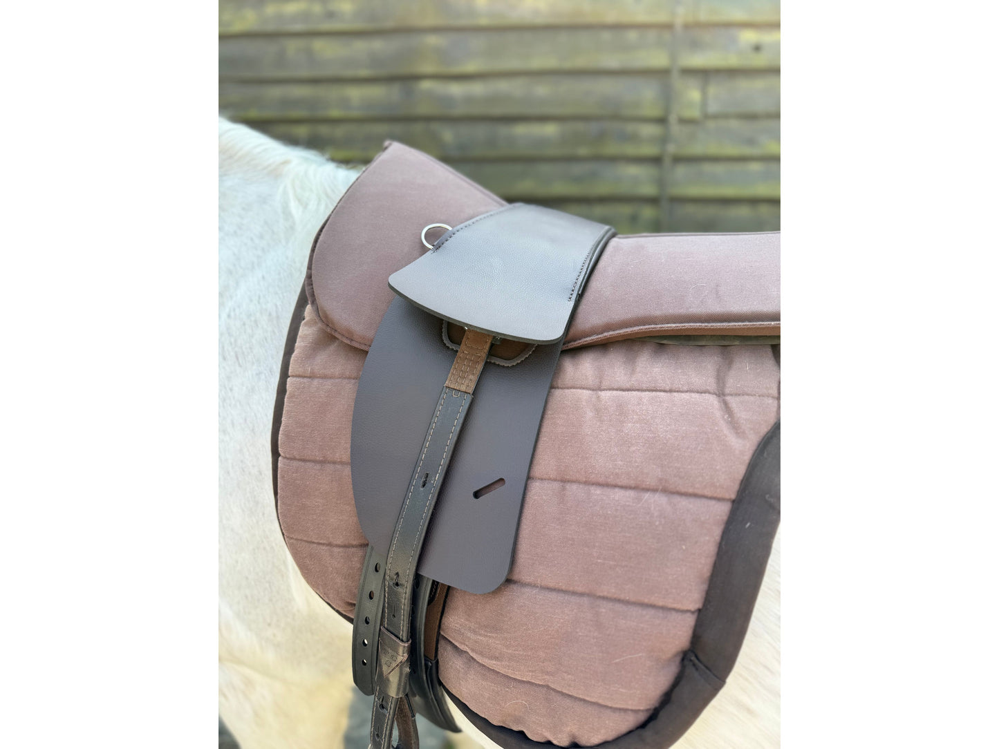 Synthetic (Vegan) Total Contact Saddle